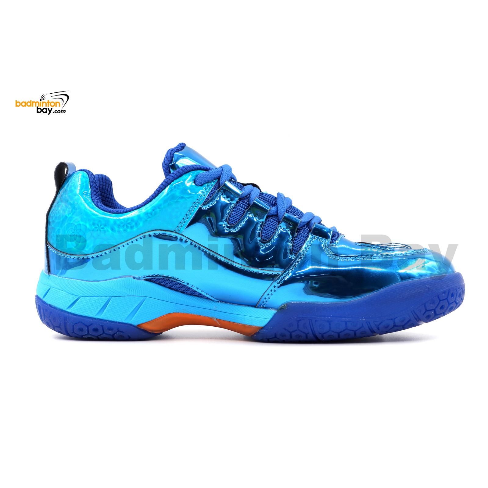 apacs badminton shoes price
