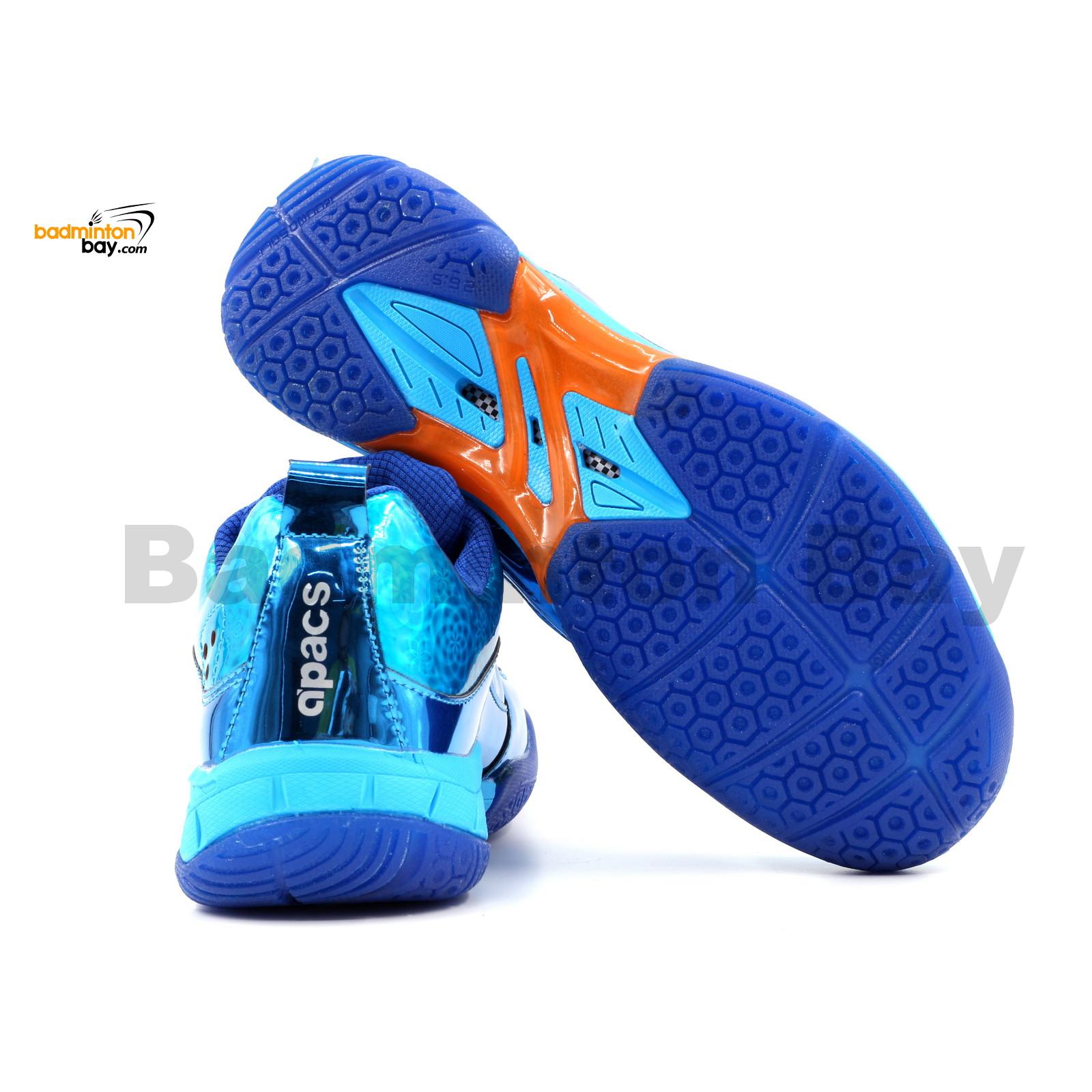 apacs badminton shoes price
